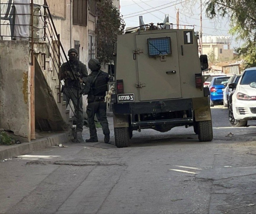 شهيد برصاص الاحتلال في نابلس واعتداءات للمستوطنين في الضفة الغربية