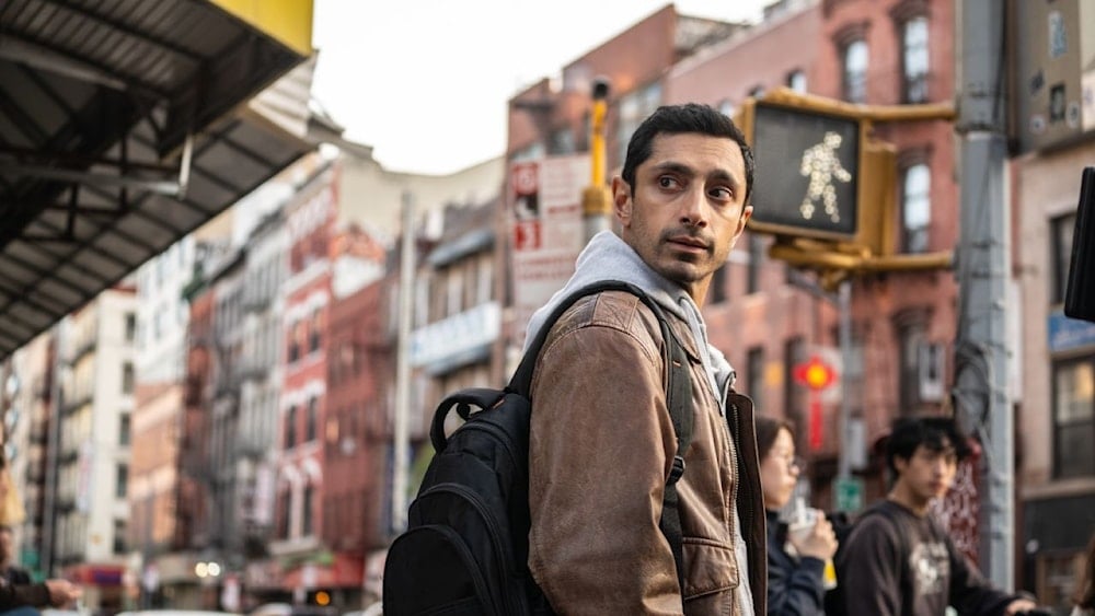 ريز أحمد كما بدا في شخصية الوسيط آش