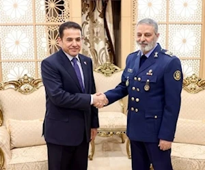 إيران والعراق يؤكدان الالتزام التام بتنفيذ بنود الاتفاقية الأمنية المشتركة إيران والعراق يؤكدان الالتزام التام بتنفيذ بنود الاتفاقية الأمنية المشتركة