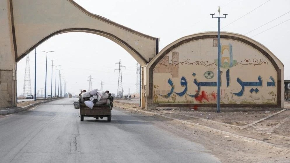 مصادر محلية في سوريا: قوات التحالف نفذت إنزالاً جوياً في ريف دير الزور الشرقي
