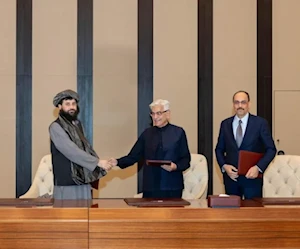 أفغانستان وباكستان تستأنفان محادثات السلام في إسطنبول (وكالات) أفغانستان وباكستان تستأنفان محادثات السلام في إسطنبول (وكالات)