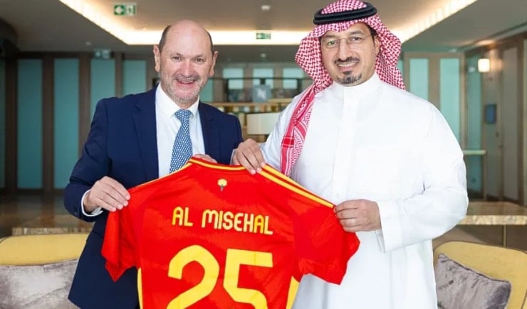 اجتماعات تحضيرية بين الاتحادين الإسباني والسعودي قبل كأس السوبر
