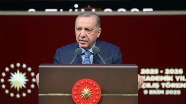 الرئيس التركي رجب طيب إردوغان خلال حفل افتتاح العام الدراسي في أنقرة، 9 تشرين الأول/أكتوبر 2025 (الأناضول)
