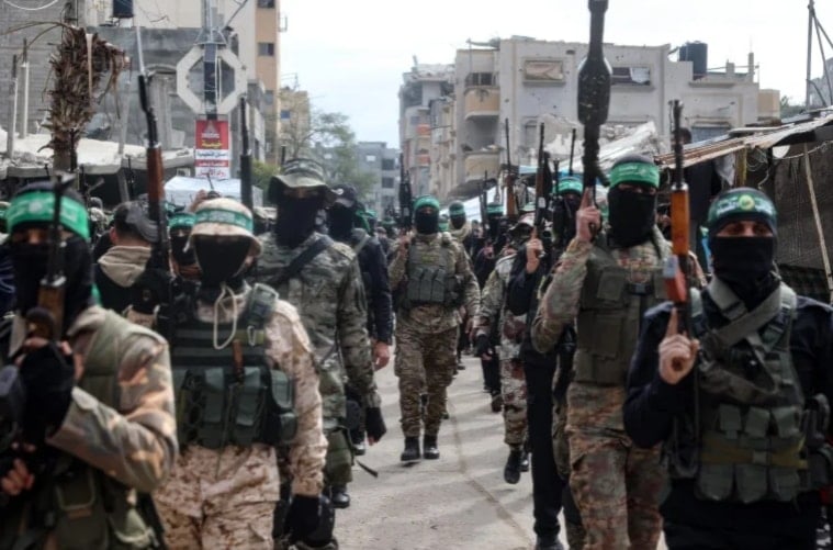 محمود عباس والفصائل الفلسطينية يرحّبان بالاتفاق: صمود شعبنا هو من فرضه