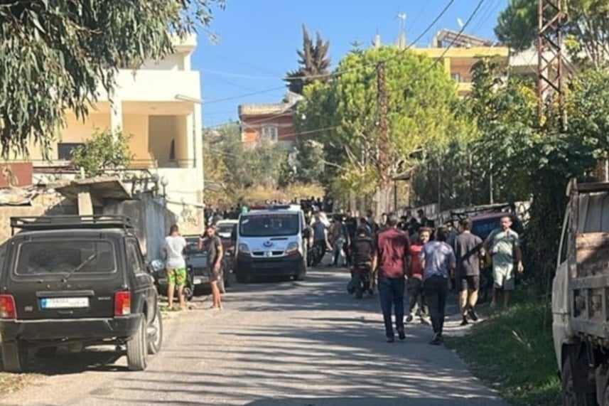 من العدوان الإسرائيلي على بلدة كفرصير في جنوبي لبنان يوم السبت (وكالات)