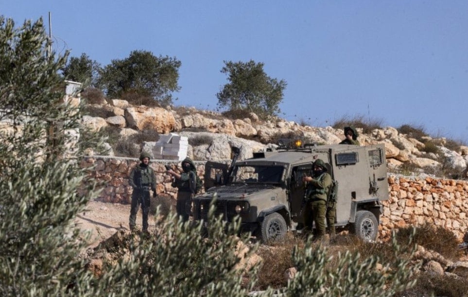 الضفة الغربية: إصابات باعتداءات إسرائيلية في رام الله ونابلس