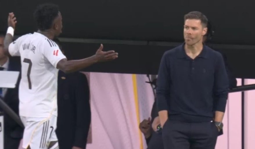 ألونسو يحسم الجدل حول فينيسيوس