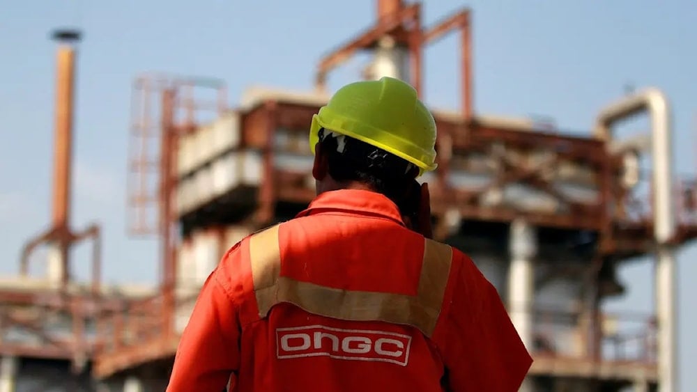 على خلفية العقوبات.. الهند تتجنب شراء النفط الخام الروسي في ديسمبر