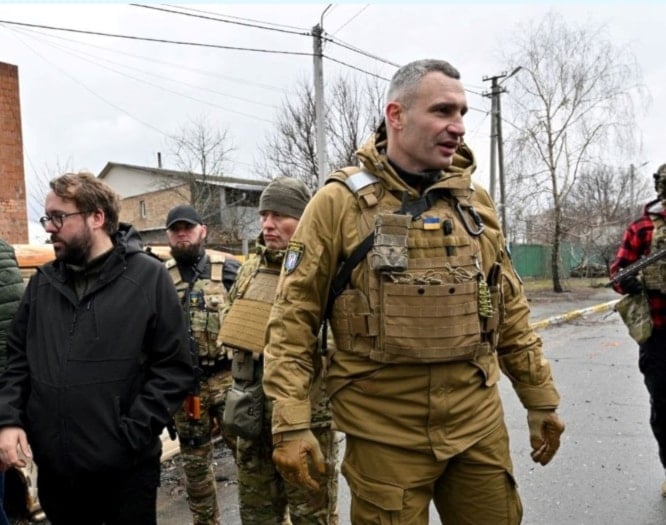 كييف: نواجه أزمة تجنيد خانقة مع تزايد هروب الرجال إلى الخارج