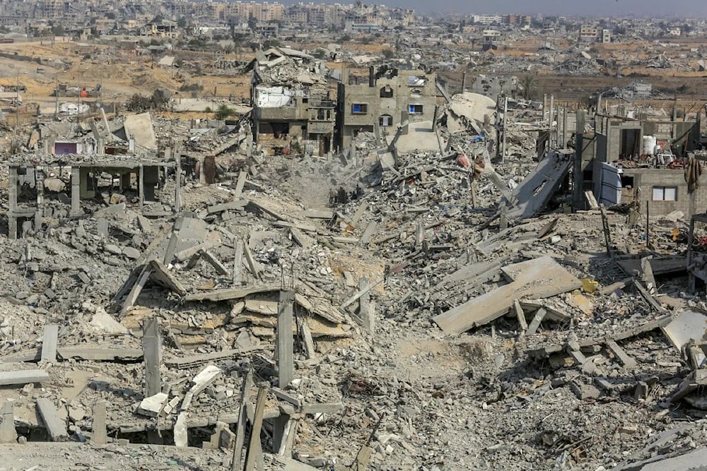 صورة جوية جديدة للدمار في منطقة الكتيبة في مدينة خان يونس عقب انسحاب قوات الاحتلال الإسرائيلي، في 11 تشرين الثاني/نوفمبر 2025 (أ ف ب)