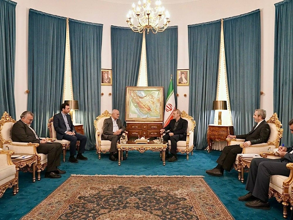 لاريجاني مستقبلاً خليل والوفد المرافق