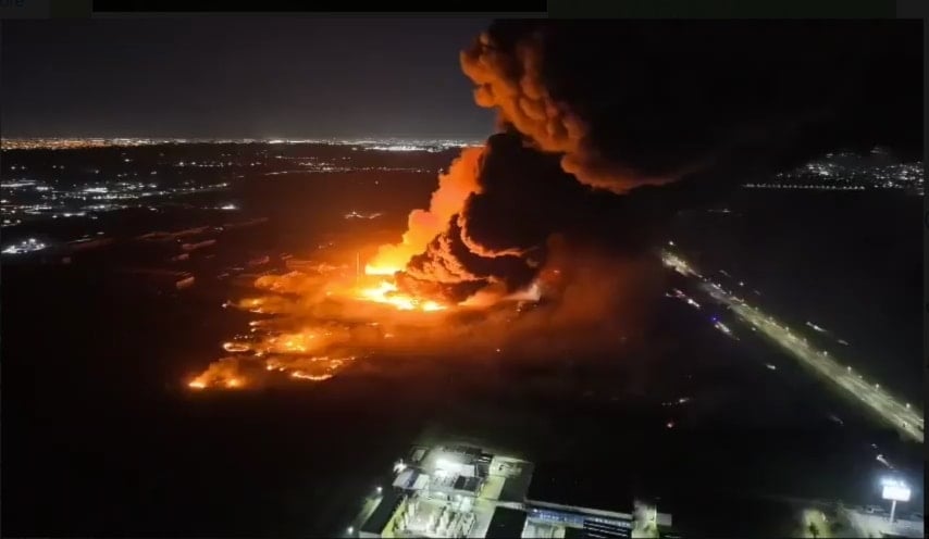 الأرجنتين: حريق هائل في منطقة صناعية قرب العاصمة وإصابة 22 شخصاً على الأقل