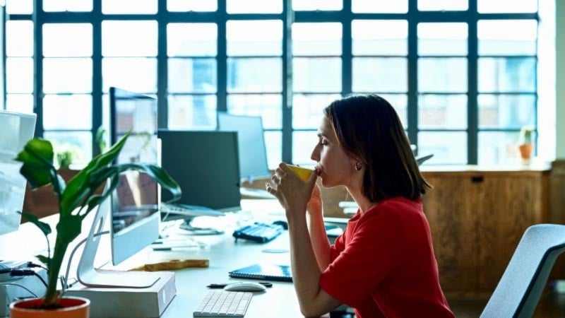 هل أحاديث الموظفين تهديد… أم فرصة خفية للإبداع؟