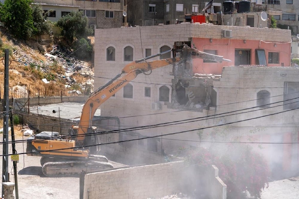 الاحتلال يهدم منزلاً في بلدة سلوان جنوب المسجد الأقصى