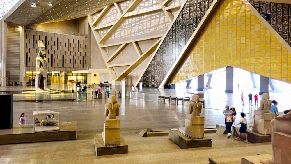 جانب من المعروضات