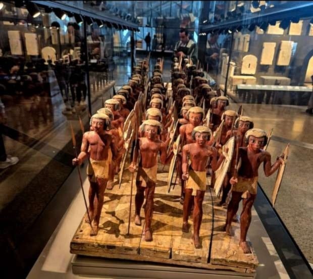 فصيل من العسكر الفرعوني