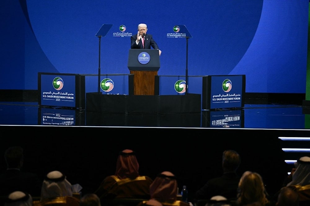 الرئيس الأميركي، دونالد ترامب، خلال إلقائه كلمةً في منتدى الاستثمار الأميركي-السعودي في واشنطن (أ ف ب)