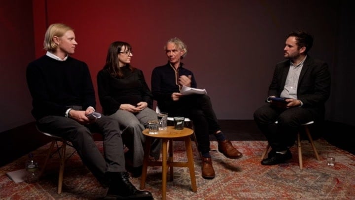 يتوقع العديد من الروائيين انخفاضاً مستقبلياً في الأرباح