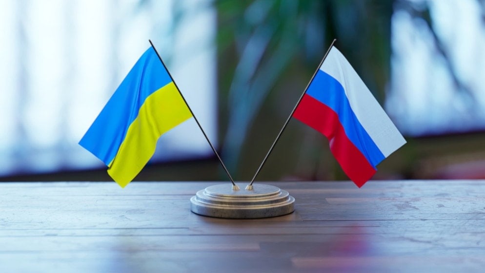 ما هي خطة ترامب للسلام لإنهاء الحرب في أوكرانيا؟ وما مكاسب الطرفين منها؟