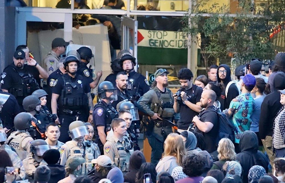 احتجاجات ضخمة مؤيدة لفلسطين في جامعة 