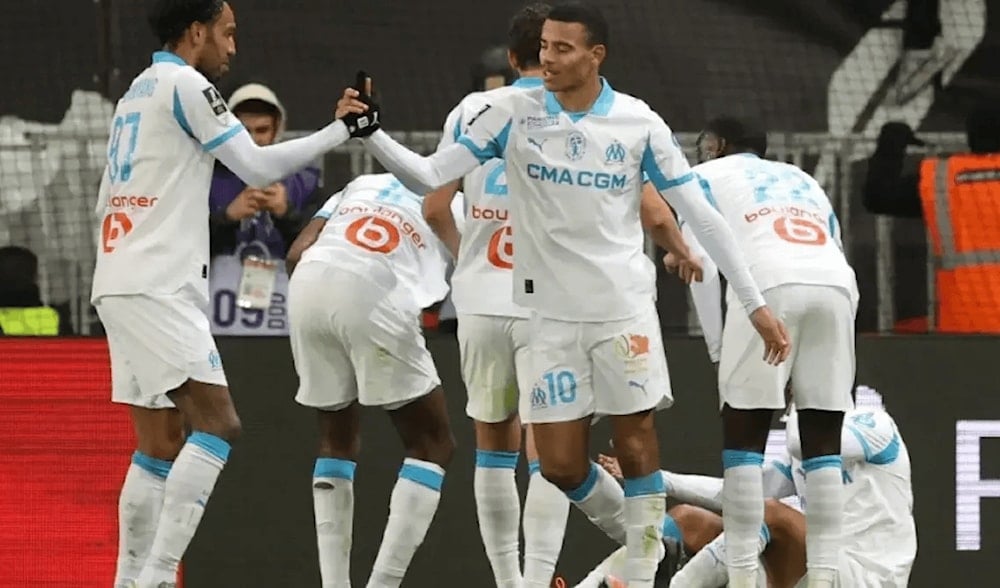 أوباميانغ يقود مارسيليا لقلب الطاولة على نيوكاسل