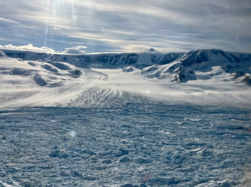 خبراء يترقبون آثاراً كارثية بعد تقلص نهر جليدي في القارة القطبية الجنوبية