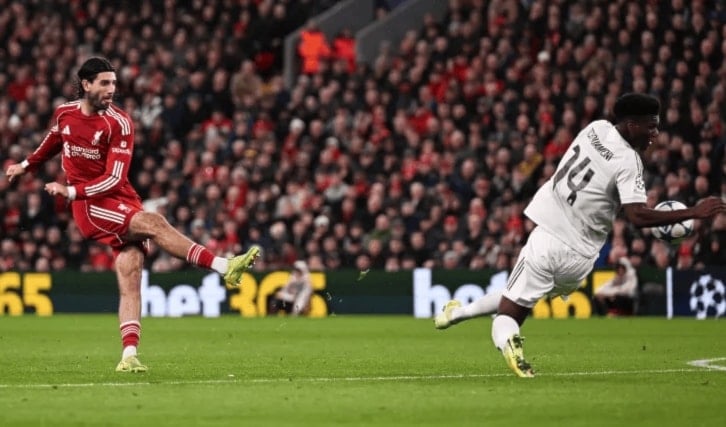 ريال مدريد يعلن إصابة تشواميني