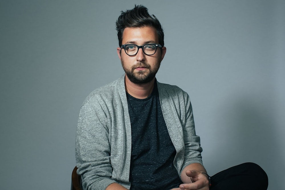 مخرج وكاتب ومونتير الفيلم سيث وورلي