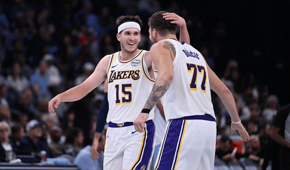 ليكرز يواصل سلسلة انتصاراته ويهزم بيليكانز في الـNBA