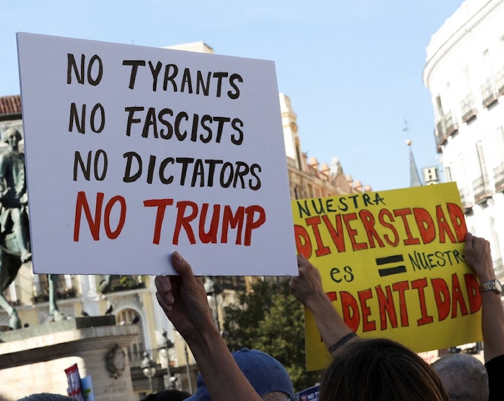 تظاهرة ضد الرئيس الأميركي دونالد ترامب في العاصمة الإسبانية مدريد (أرشيفية)