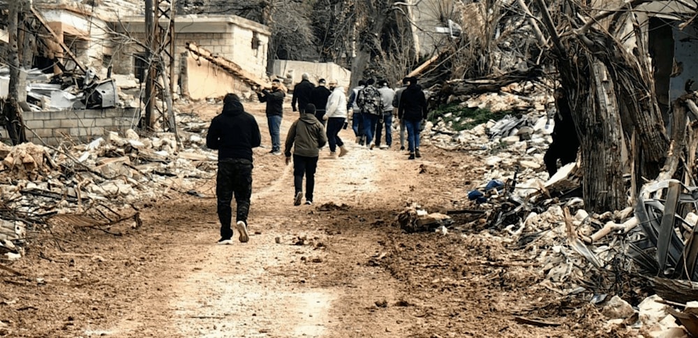 أثناء عودة أهالي بلدة حولا الجنوبية إلى بلدتهم