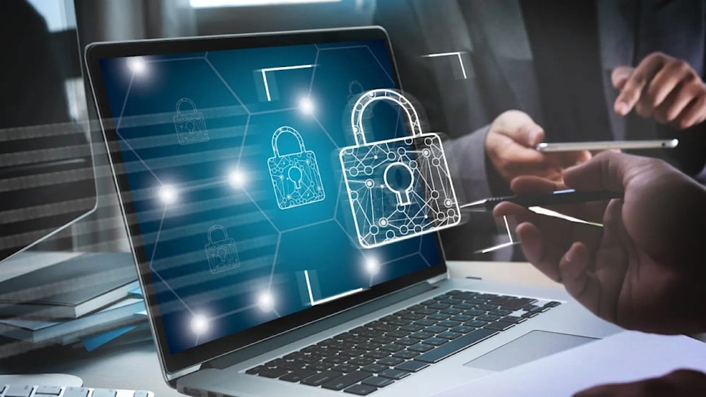 المخاوف الأمنية المرتبطة باستخدام الذكاء الاصطناعي تمثل تحدياً كبيراً