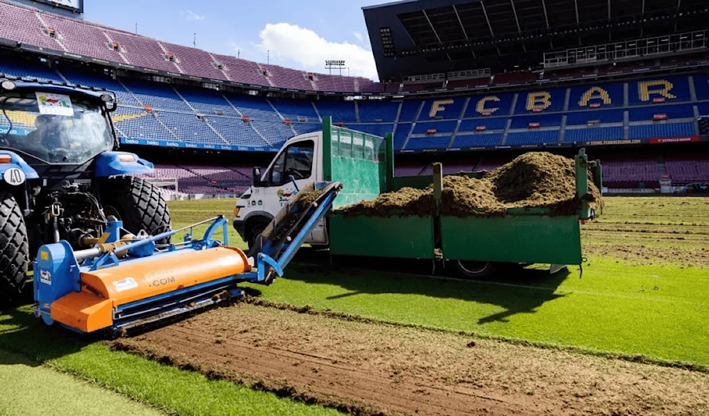 برشلونة يبدأ بتركيب العشب في سبوتيفاي كامب نو.. العودة تقترب!