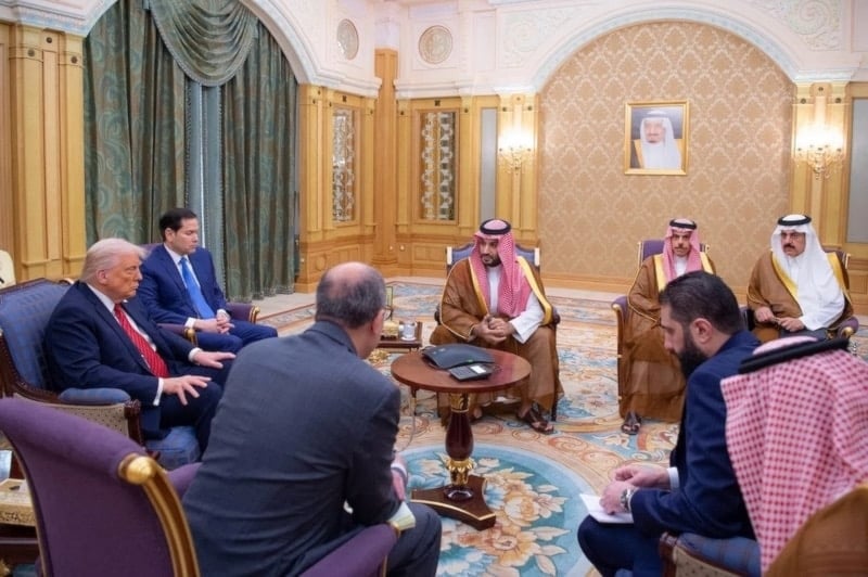 الرئيس الأميركي دونالد ترامب يلتقي 