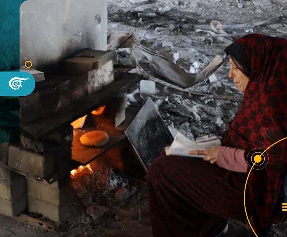 الكتب والثياب عوضاً من الحطب.. نازحو غزة يحرقون ذاكرتهم لإعداد الطعام