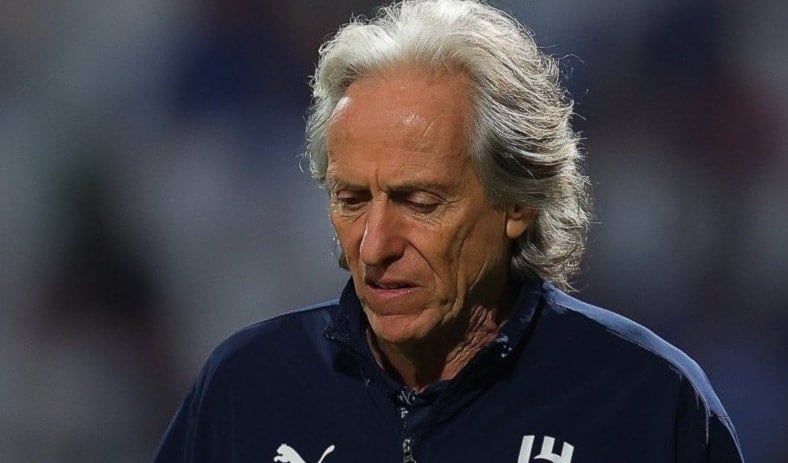 الهلال السعودي يقيل جيسوس ويُعيّن الشلهوب مدربًا موقتًا
