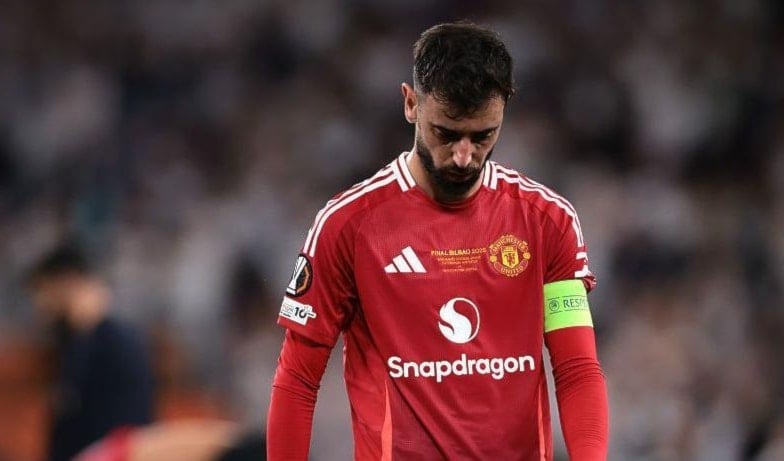 72 ساعة تحسم مستقبل برونو مع مانشستر يونايتد.. والهلال يترقب!
