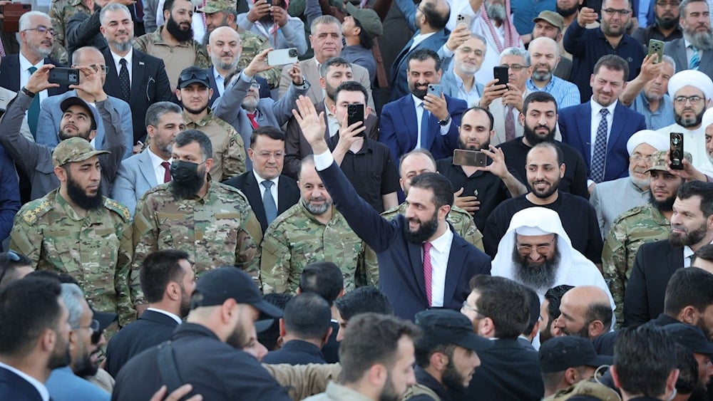 أحمد الشرع خلال الفعالية الجماهيرية في قلعة حلب (سانا)