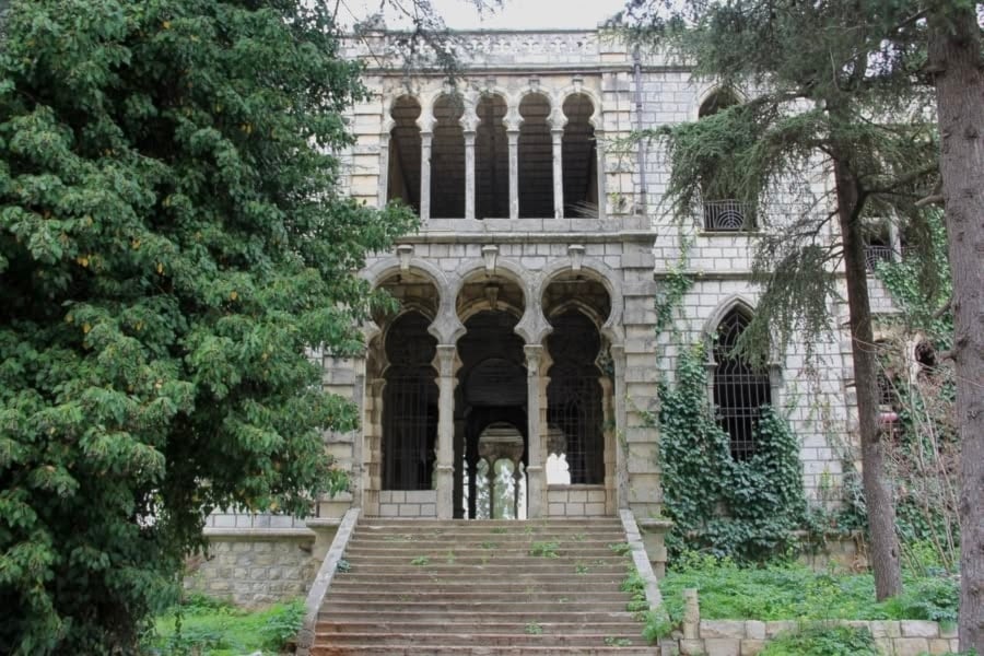 من أبنية المدينة التراثية
