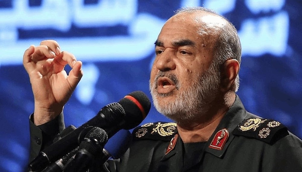 القائد العام لحرس الثورة الإيراني اللواء حسين سلامي (أرشيف)