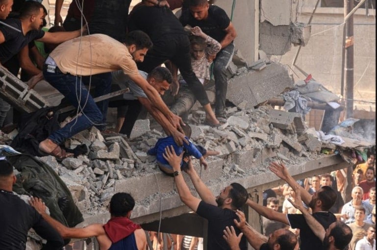 أكثر من 10 شهداء في قصف إسرائيلي على قطاع غزة