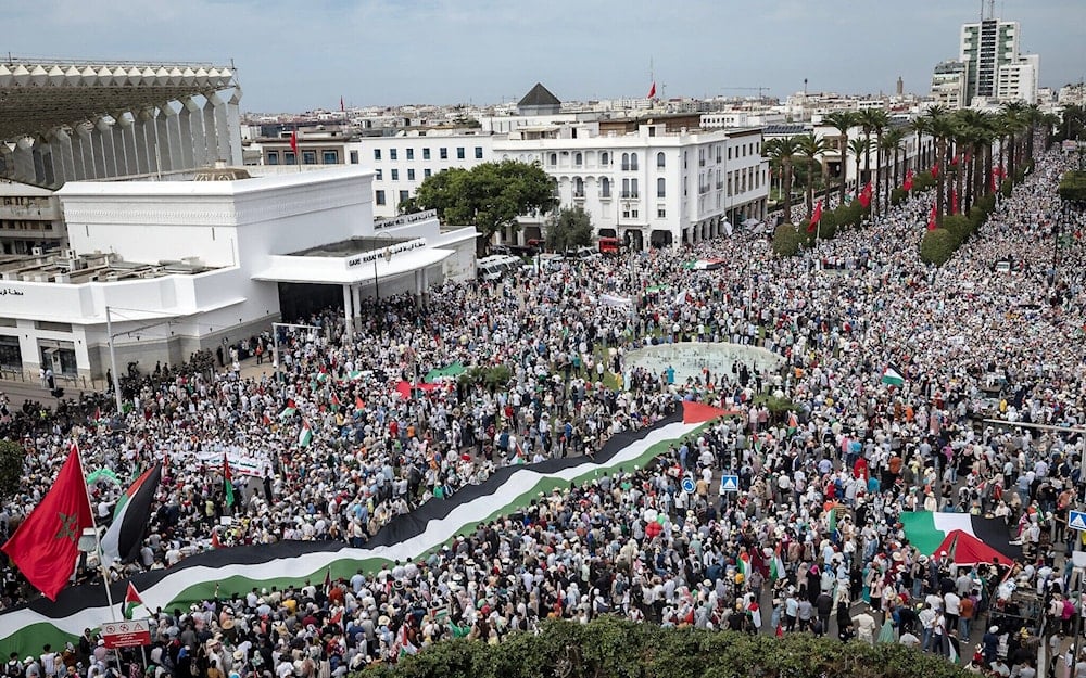عشرات الآلاف يتظاهرون دعماً للفلسطينيين في المغرب