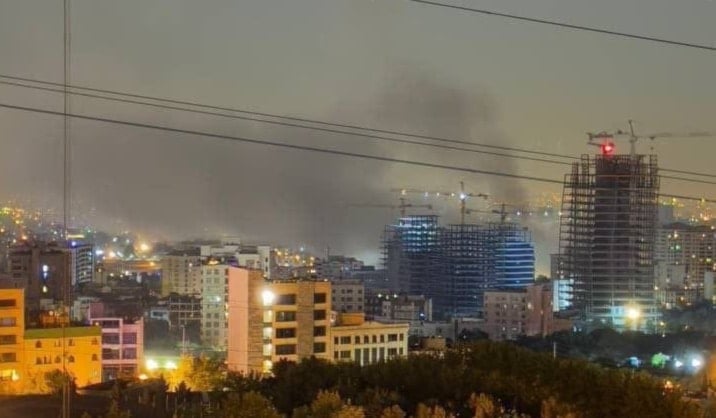 صورة توثق جانباً من العدوان الإسرائيلي على إيران فجر اليوم (تواصل اجتماعي)