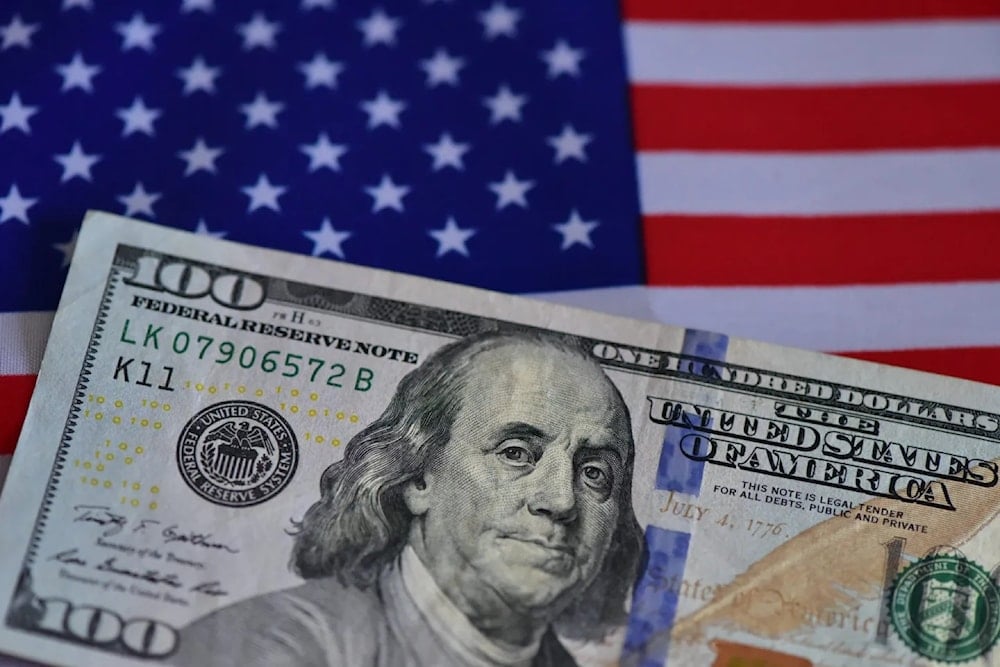 أوراق نقدية من الدولار الأميركي 
