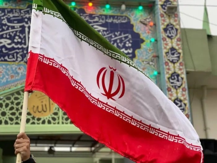 علم إيران