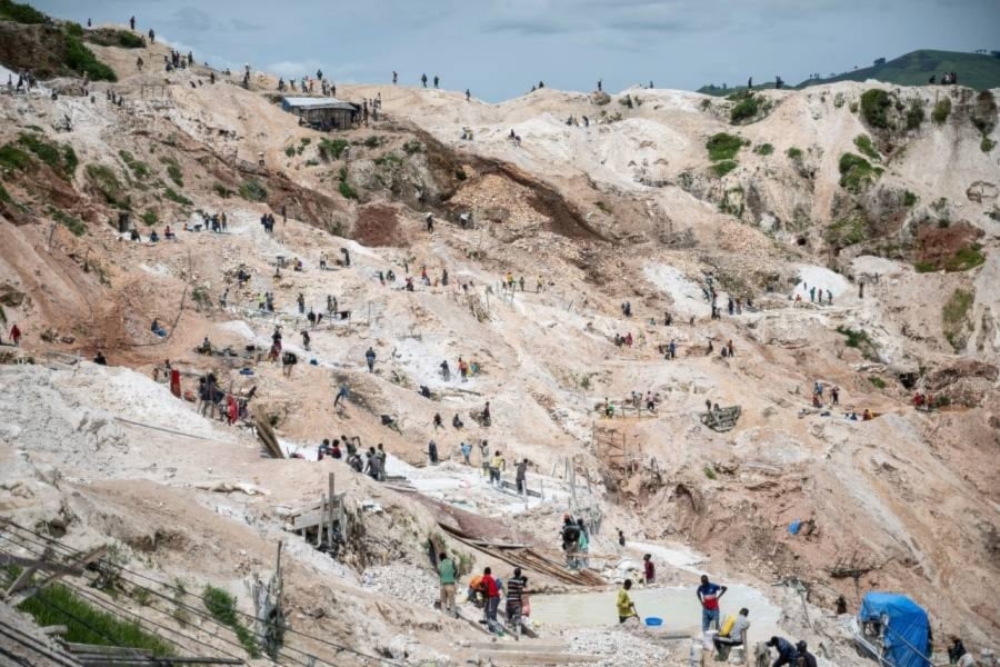 منجم لاستخراج مادة الكولتان في شرق جمهورية الكونغو الديمقراطية