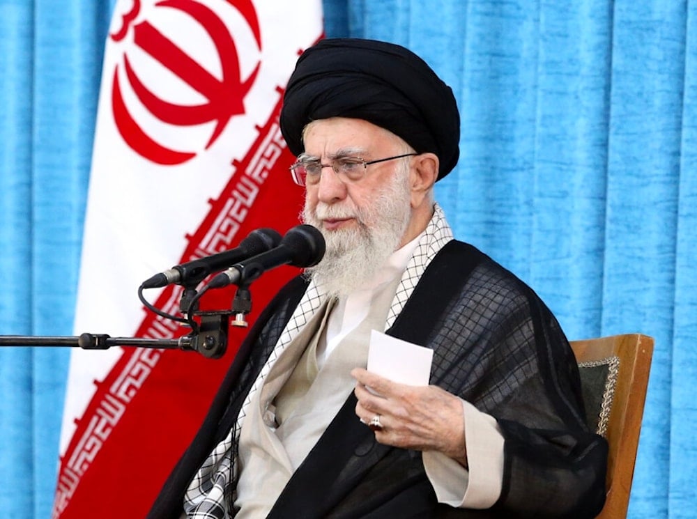 قائد الثورة والجمهورية الإسلامية في إيران السيد علي خامنئي (إرنا)
