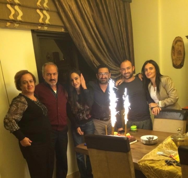 جورج خبّاز الذي يستمد التميّز والحب من عائلته الجميلة