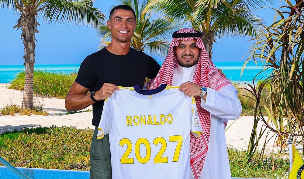الأصفر يغزو 70 دولة.. النصر السعودي يحقق مبلغا خرافيا بسبب قمصان رونالدو