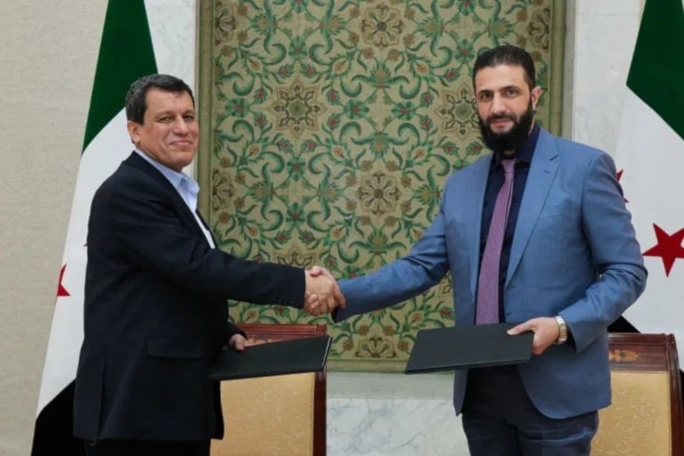 الإدارة الذاتية لشمال وشرق سوريا: اللقاءات مع الحكومة السورية 